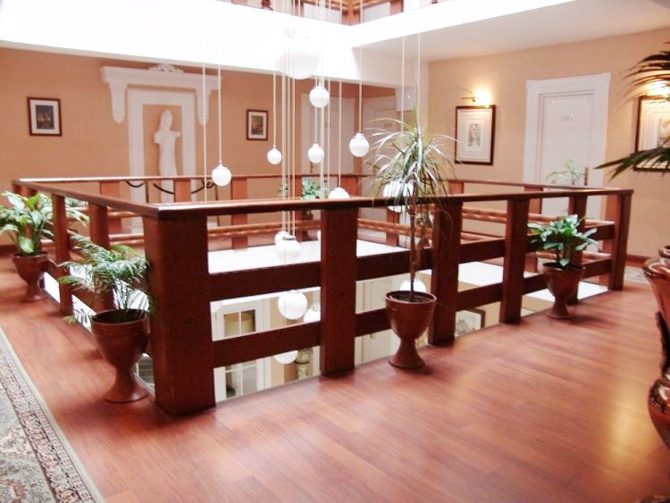 HOTEL MIRAMAR