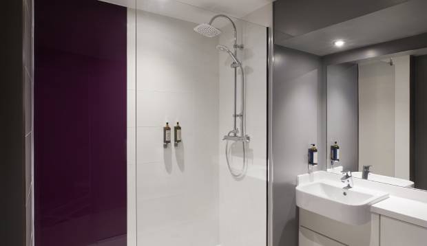 Premier Inn London Kensington Earls Court 