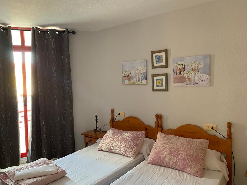 Apartamentos Habitat - Playa Romana 3000 