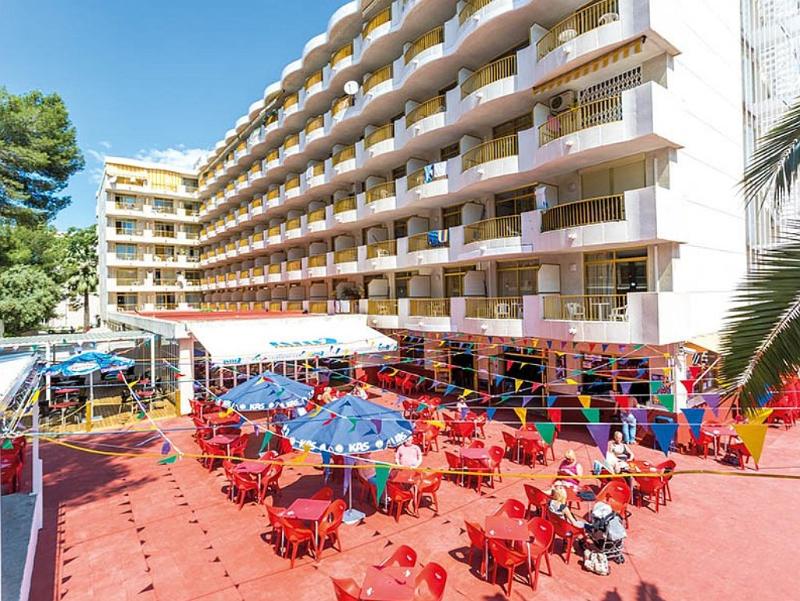 Internacional Ii Photo