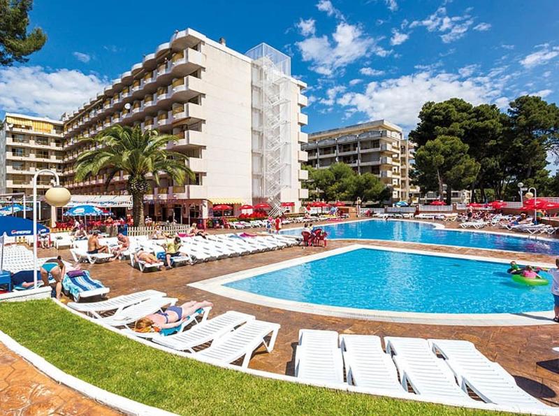 Internacional Ii Photo