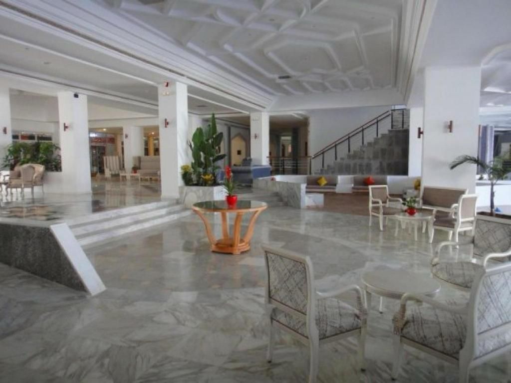 Chiraz Club - Alojamientos en MONASTIR - SKANES