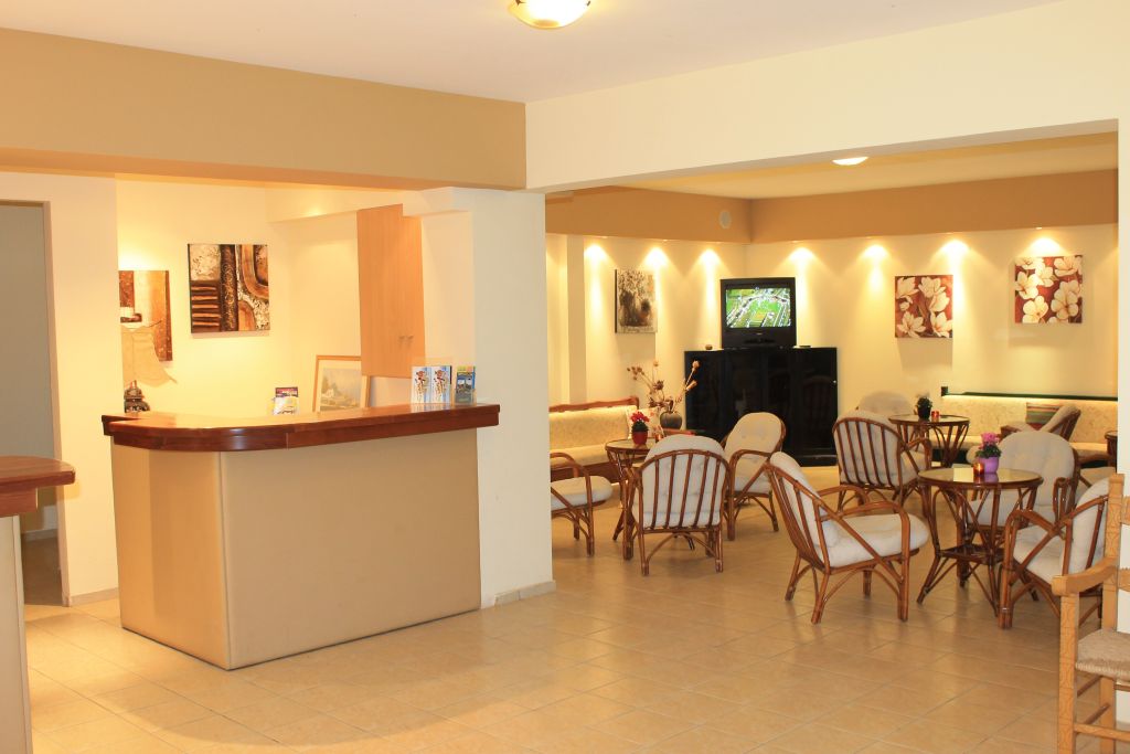 Varvaras Diamond Hotel 