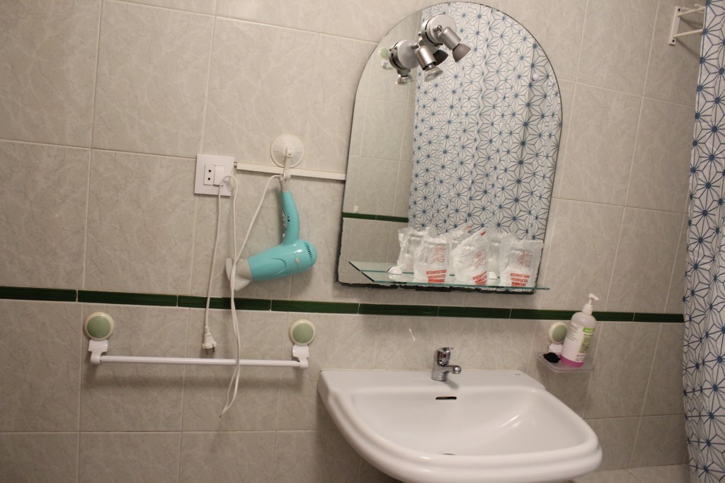 HOSTAL LA TORRE