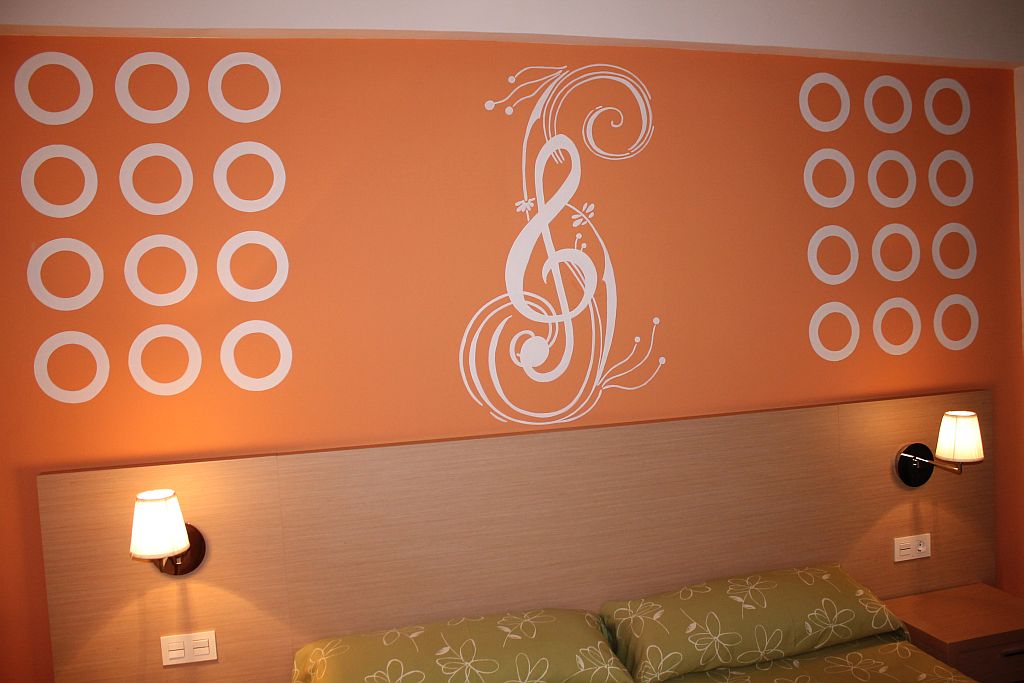 GOLDEN HOTEL