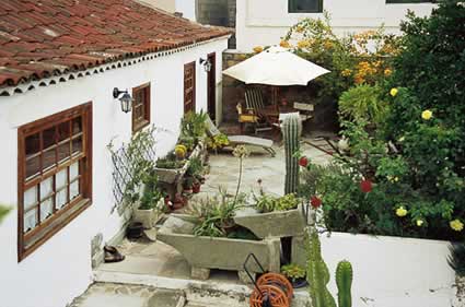 El Patio del Naranjo