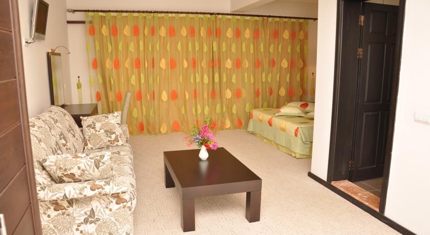 HOTEL KALAMAR