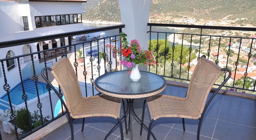 HOTEL KALAMAR