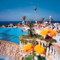 Hotel Punta Del Mar