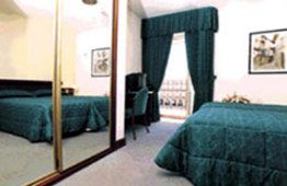 Hotel Petit Palace Las Torres