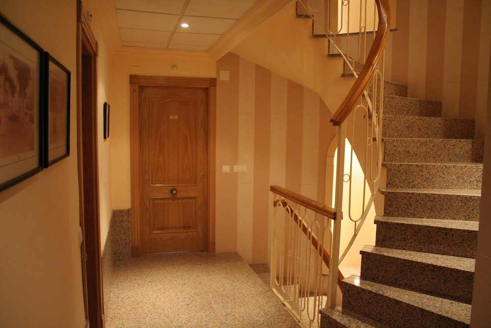 Apartamentos Andalucia Edificio Cantares 