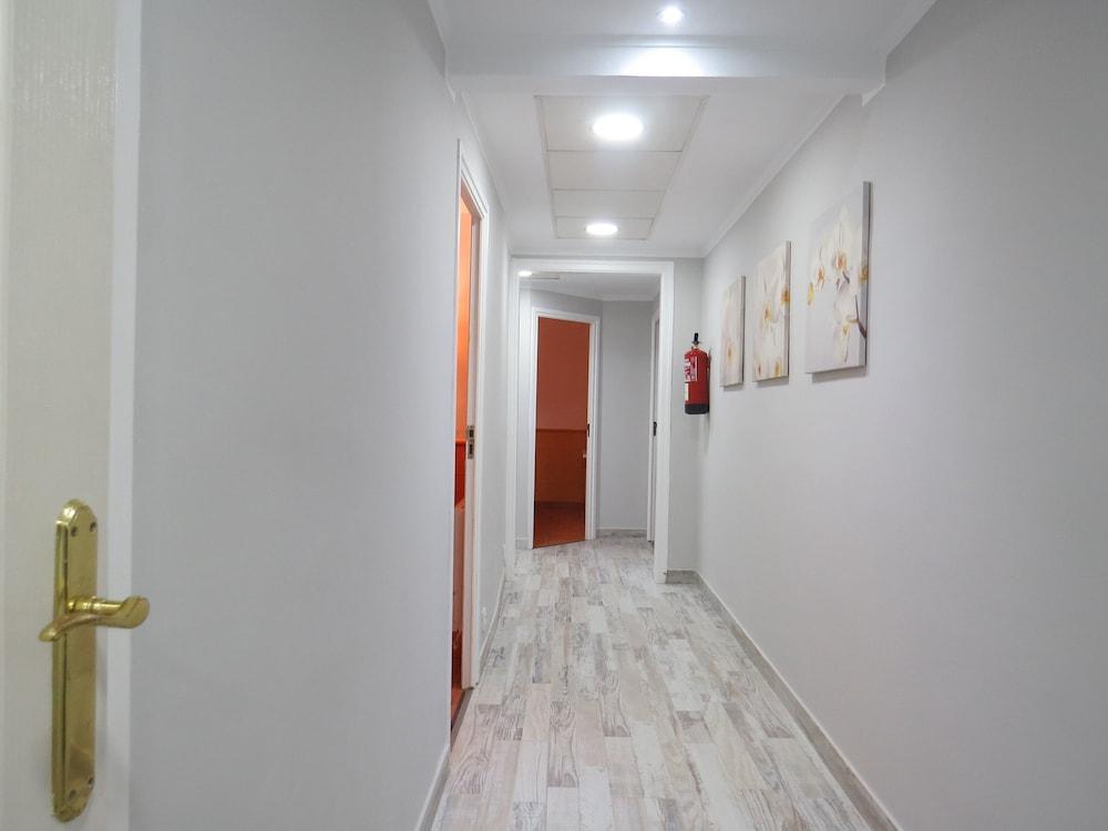 Barcelona City Rooms 
