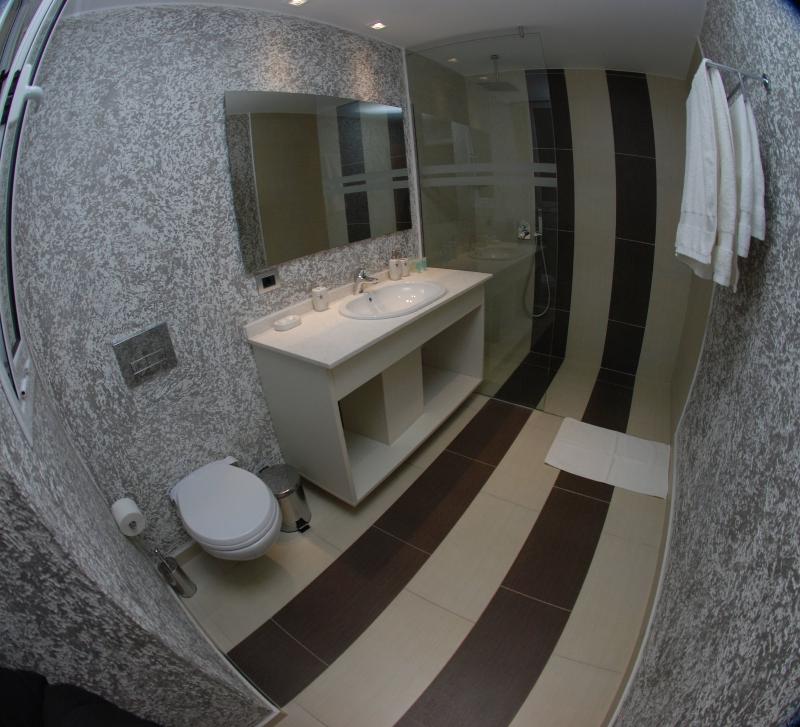 Summer Suite Hotel 