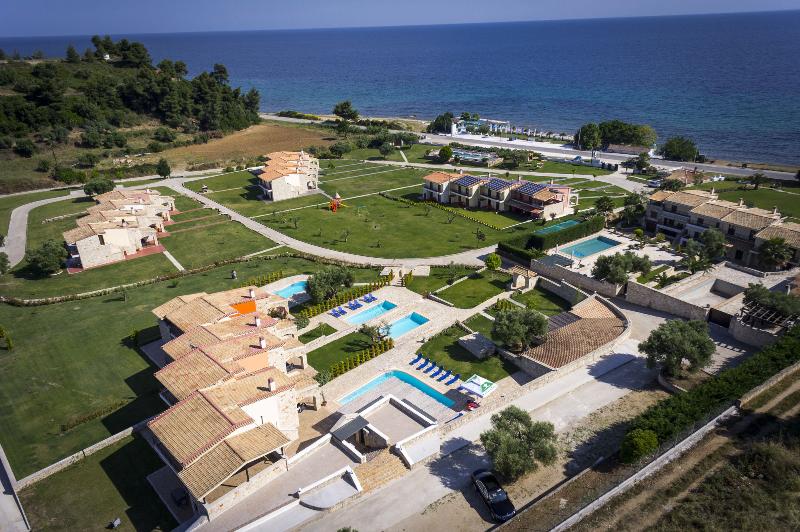 Nefeli Luxury Villas 