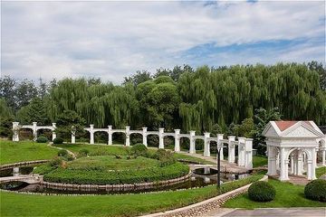 Holiday Inn Moon River Beijing