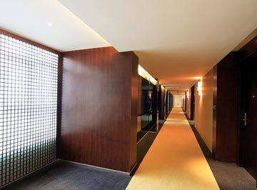 Le View Seasons Suites