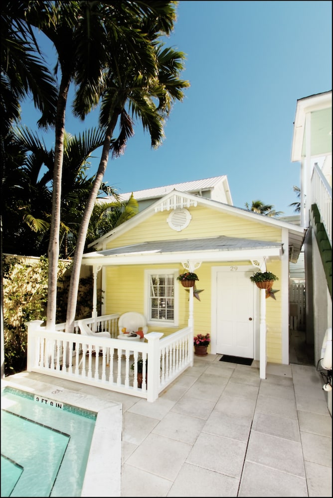 Avalon Bed And Breakfast Avalon Bed And Breakfast