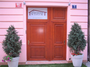 Aparthotel City 5