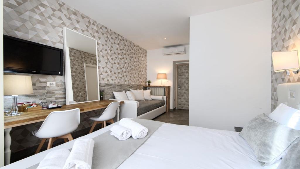 Domus Pietro Inn 