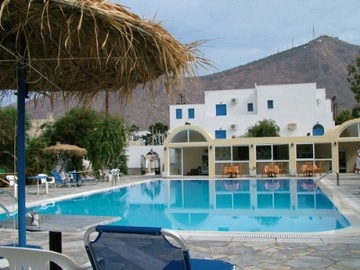 Santa Irini Hotel 