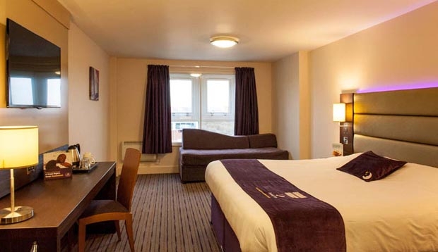 Premier Inn Nottingham City Centre (London Road) Premier Inn Nottingham City Centre (London Road)