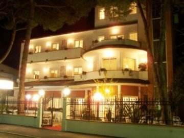 Hotel Villa Pina 