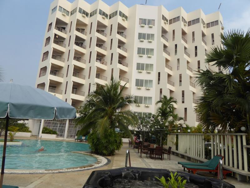 Sea Sand Sun Resort 