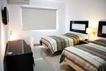 Hotel Brandt Ejecutivo Colonial Los Robles