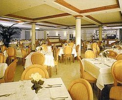 Hotel Akross