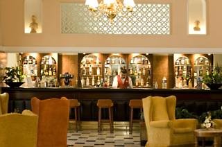 HOTEL REINA CRISTINA