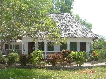 HOTEL NUNGWI INN