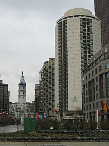 Embassy Suites By Hilton Philadelphia Center City 