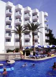 Ola Club Maioris
