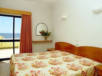 Cheap holidays Algarve