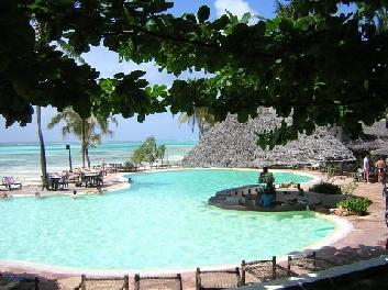 HOTEL KARAFUU BEACH RESORT