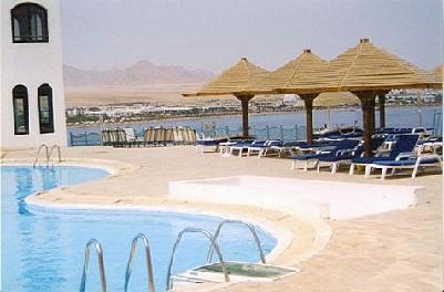 Halomy Hotel