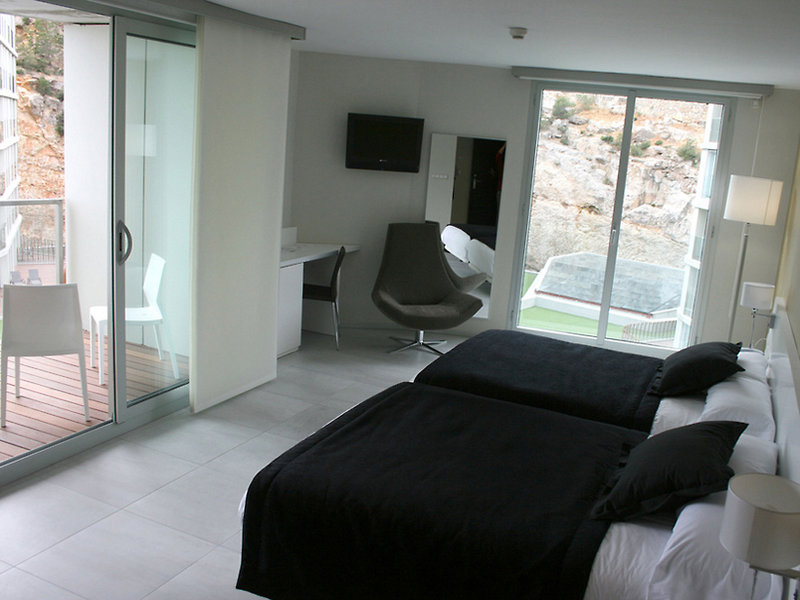 HOTEL AGORA