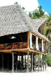 HOTEL NGALAWA BEACH VILLAGE