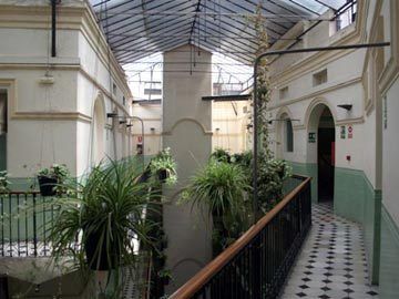 HOTEL PENINSULAR