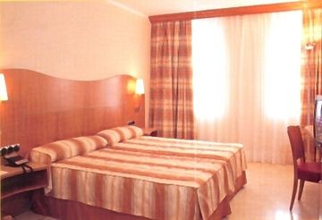 HOTEL ARISTOL