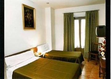 HOSTAL NURIA