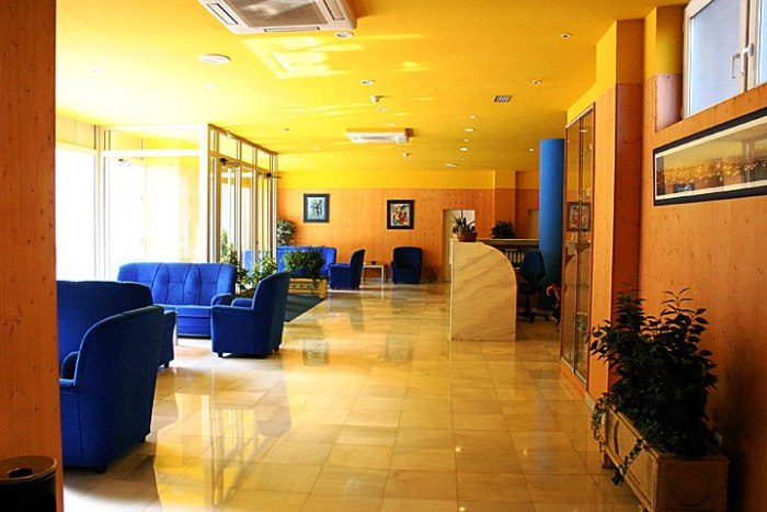 HOTEL BEZANA LAGO