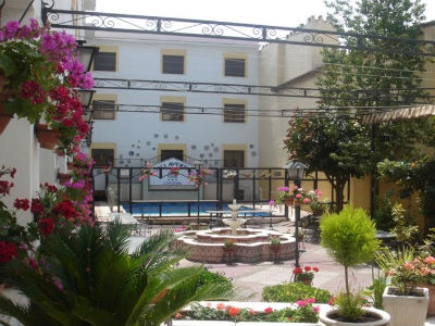 HOTEL AVERROES
