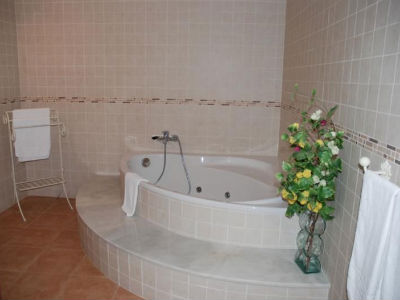 HOTEL AVERROES
