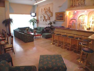 Hellinis image 4
