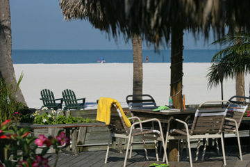 Outrigger Beach Resort 