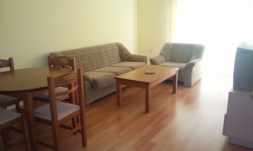 Darius Apartments