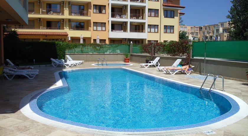 Darius Apartments