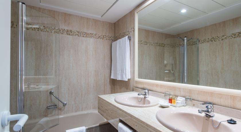 Illa d'Or Hotel & Illa d'Or Club