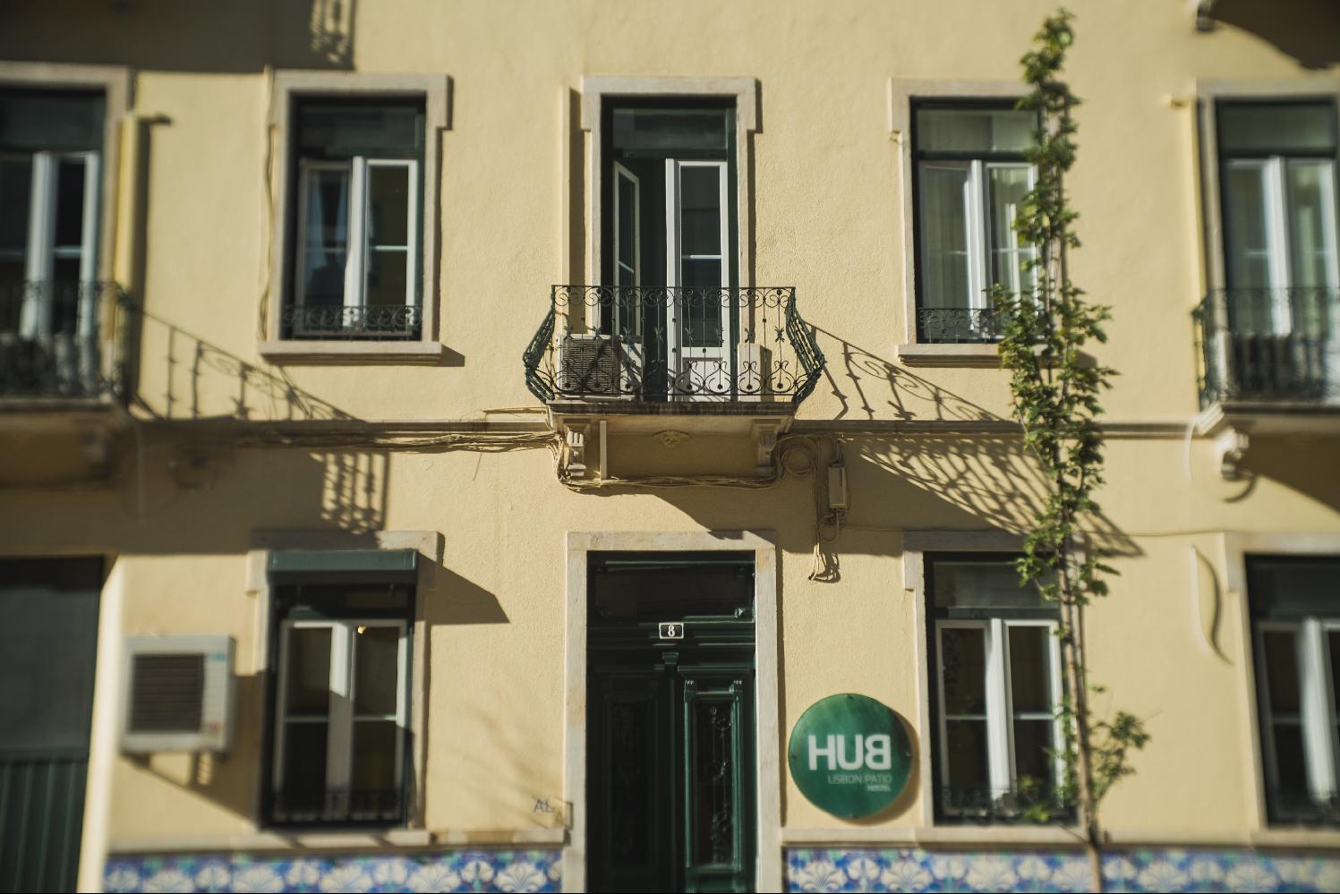 Hub Lisbon Patio Hostel
